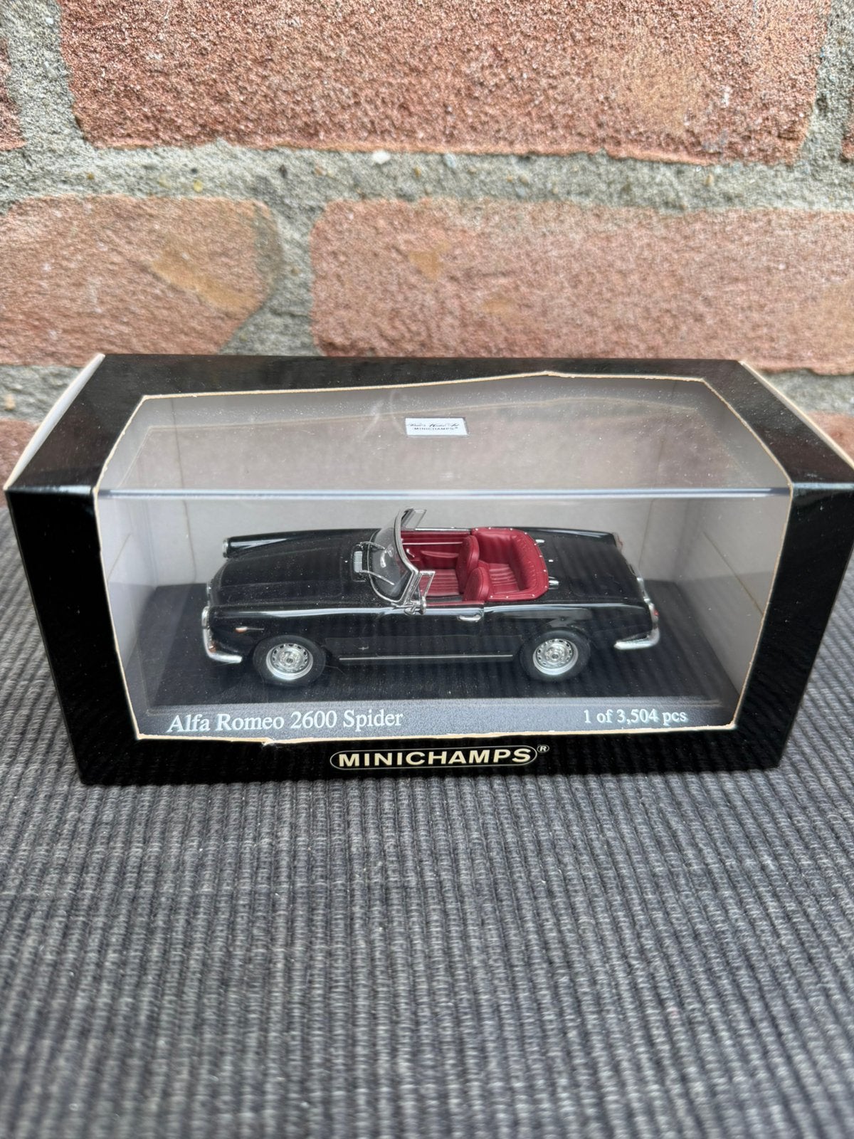 1:43 Minichamps Alfa Romeo 2600 sprint ….. nú 40 !!, Hobby en Vrije tijd, Ophalen of Verzenden, Zo goed als nieuw, Auto, MiniChamps