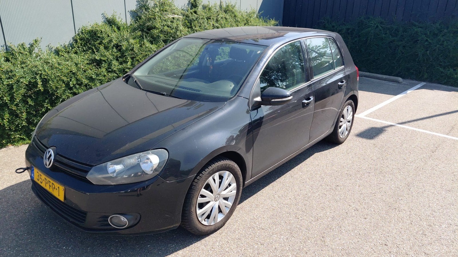 Volkswagen Golf 1.2 TSI 77KW 5D 2011 Zwart met motorschade, Auto's, Voorwielaandrijving, 4 cilinders, 610 kg, Origineel Nederlands