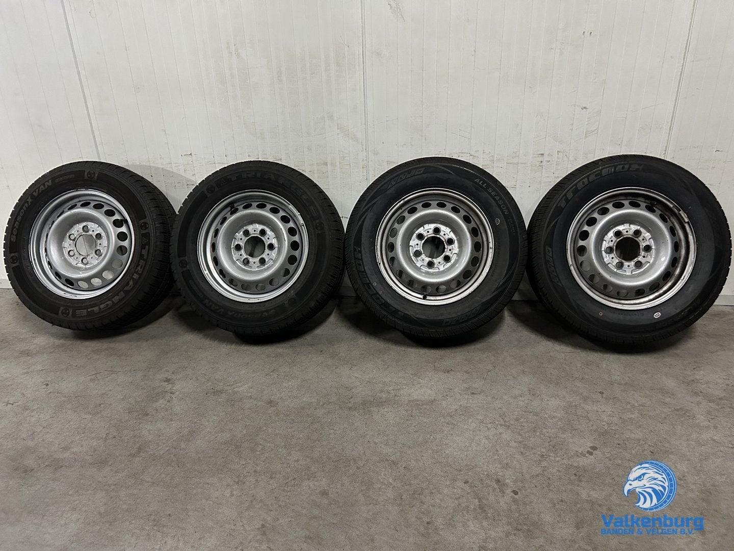 8mm! Originele Mercedes Sprinter B907 B910 16 inch stalen ve, -, Banden en Velgen, Ophalen of Verzenden, All Season