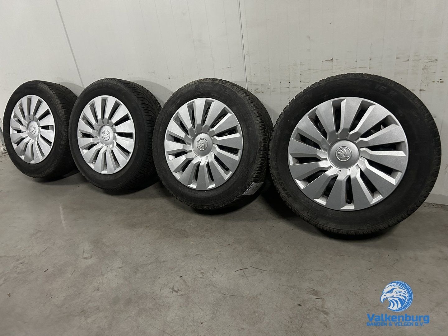 7-8mm! Originele Skoda Scala VW T-Cross Taigo 16 inch stalen, Auto-onderdelen, Gebruikt, -, Banden en Velgen, 195 mm