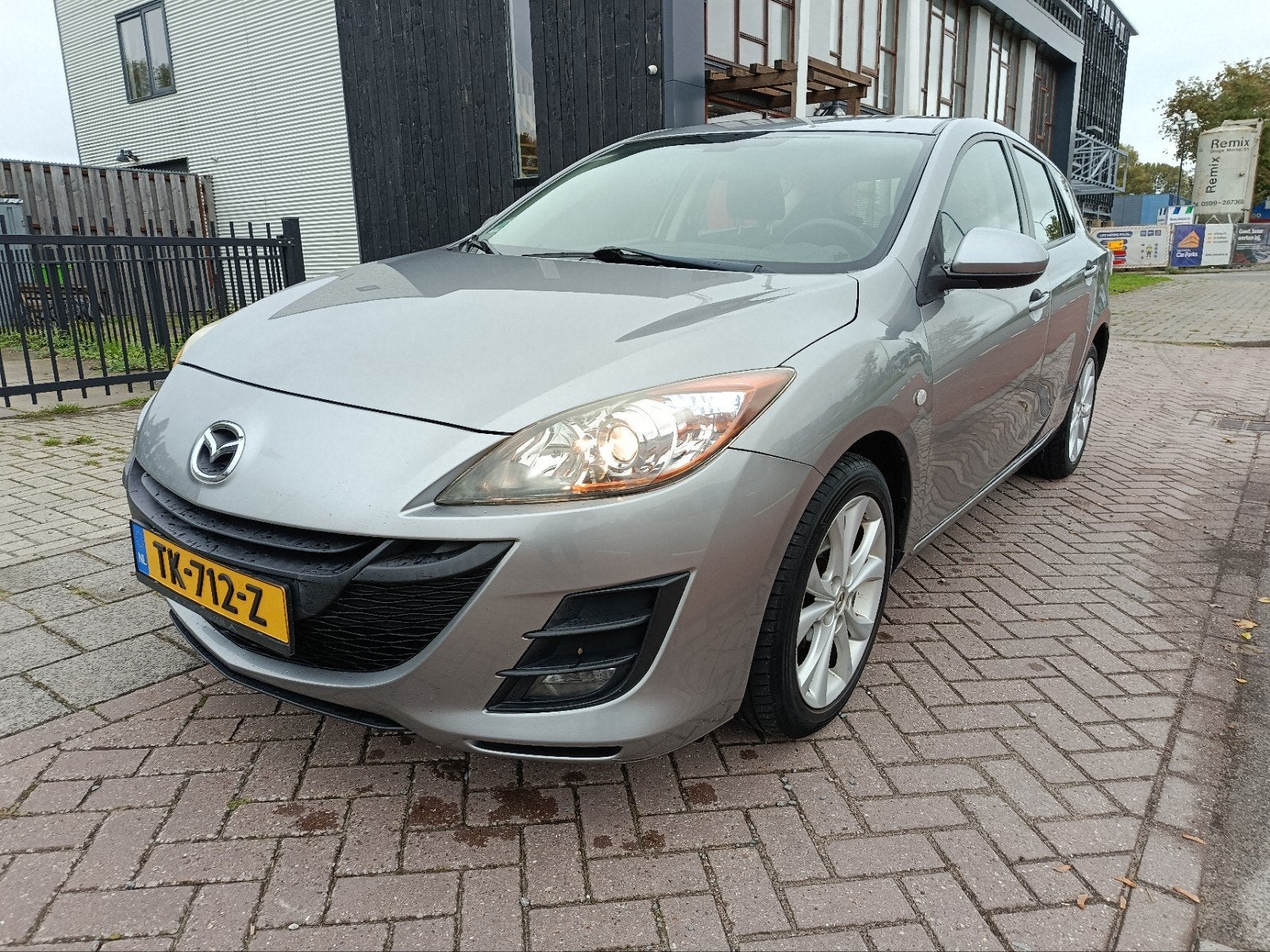 Mazda 3 1.6 Highline 2009 Grijs, Voorwielaandrijving, Stof, Zwart, 4 cilinders