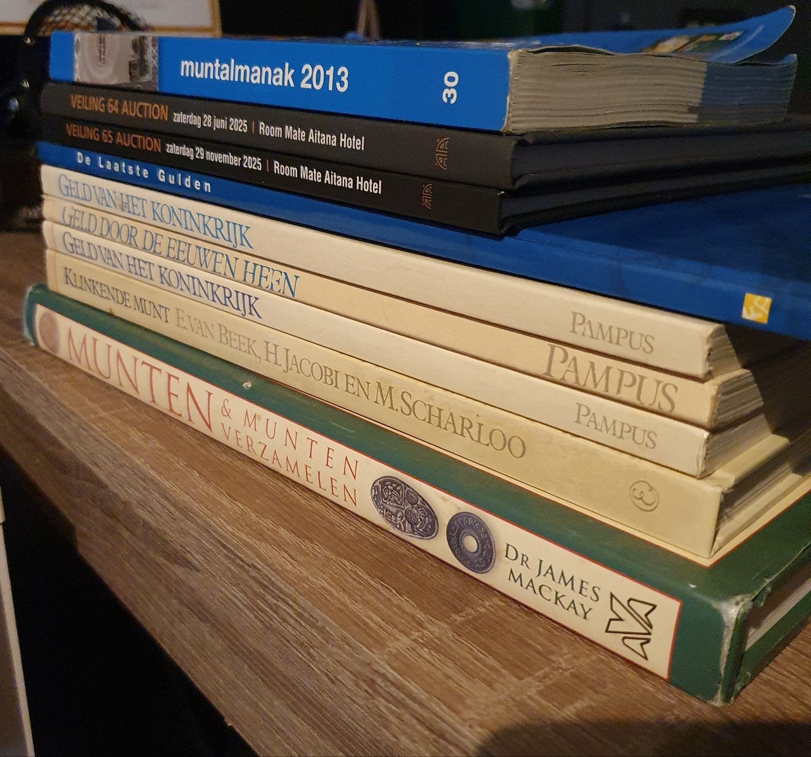 Numismatische en muntenalmanakken boeken, Ophalen of Verzenden, Overige niveaus