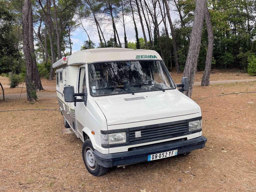 Klassieke Campervan Eribacar Bali, Chemisch toilet, Achteruitrijcamera, Vloeistofverwarming, Tot en met 3