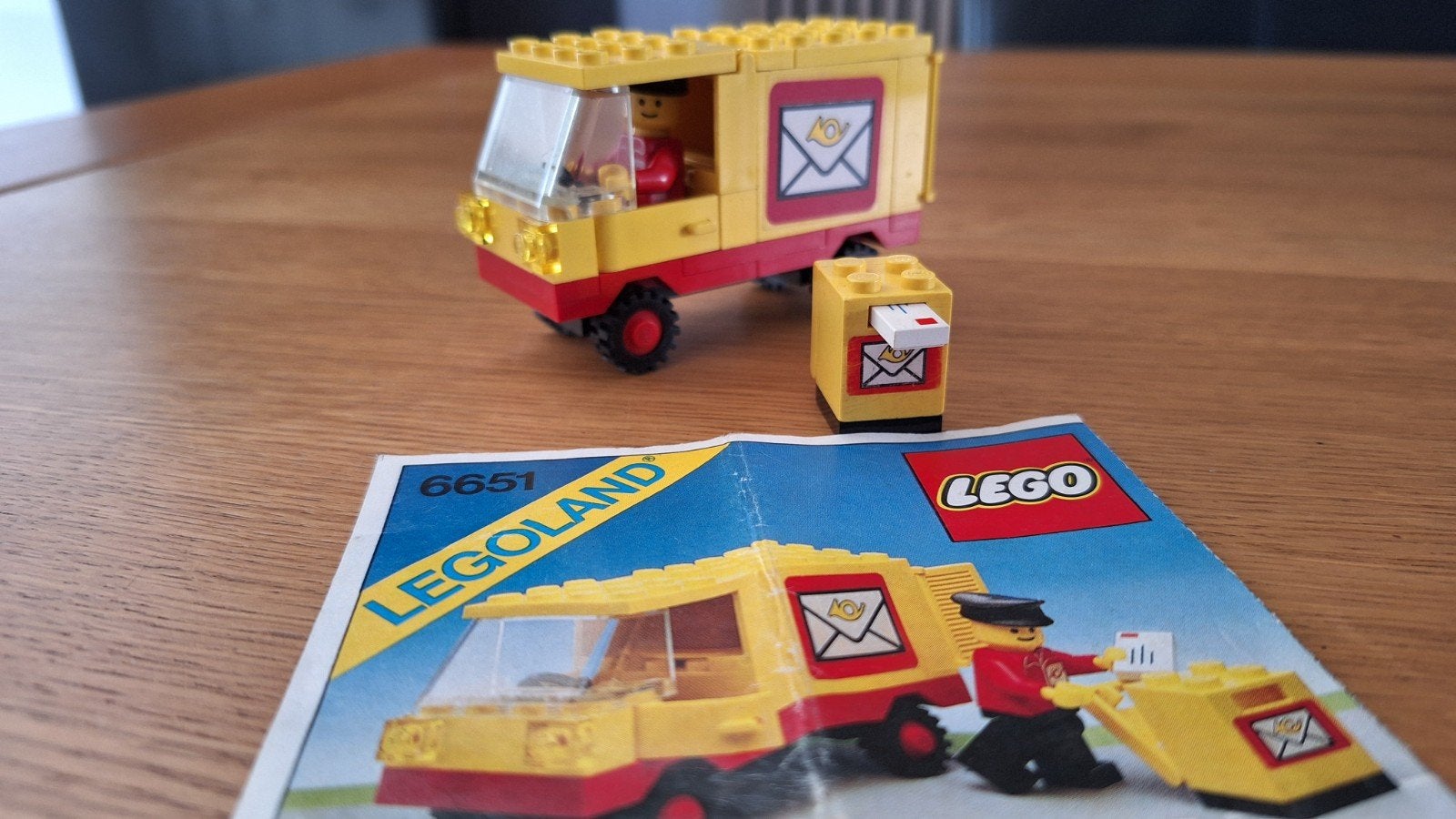 Lego Legoland 6651 Postwagen met Postbode en Brievenbus, Gebruikt, Lego, Ophalen of Verzenden, Complete set