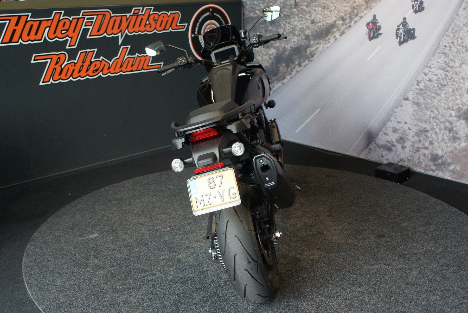 Harley-Davidson PAN AMERICA ST Vivid Black (bj 2026), Motoren, Laan van Vredenoord 33
2289 DA  RIJSWIJK, NL, Bedrijf, Toermotor