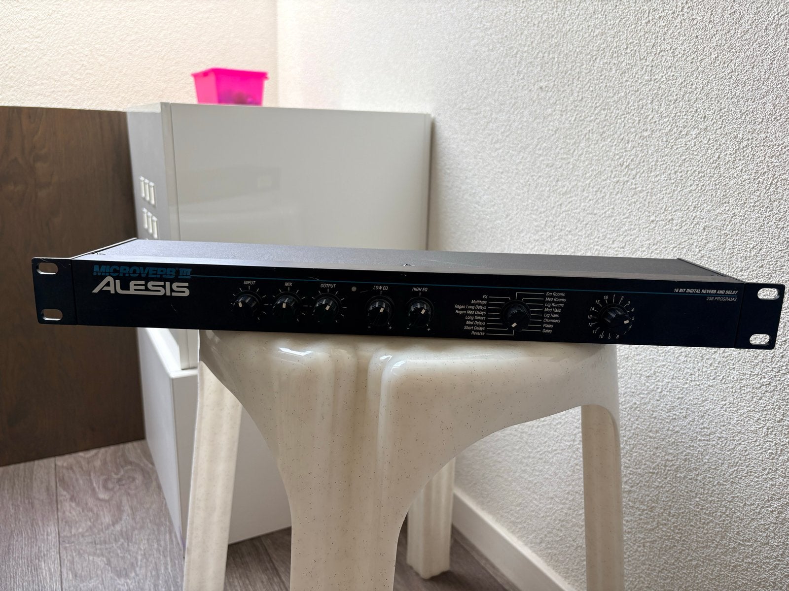 Alesis Microverb III 16-bit Digital Reverb/Delay, Ophalen of Verzenden, Gebruikt, Delay of Echo