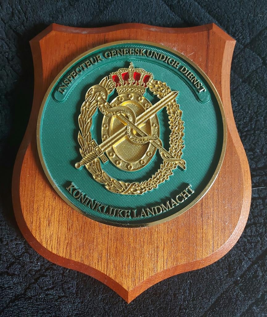 Schildje Inspecteur geneeskundige dienst, Ophalen of Verzenden, Landmacht, Nederland, Embleem of Badge