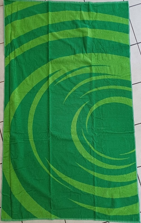Strand-badlaken ong. 110*180cm (NIEUW), Ophalen, Nieuw, Groen, Handdoek