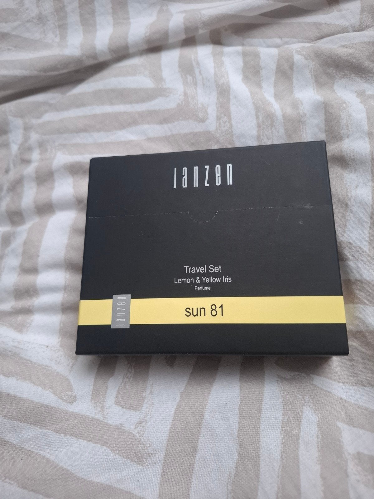 Janzsen Travel Set Lemon & Yellow Iris Sun 81, Ophalen of Verzenden