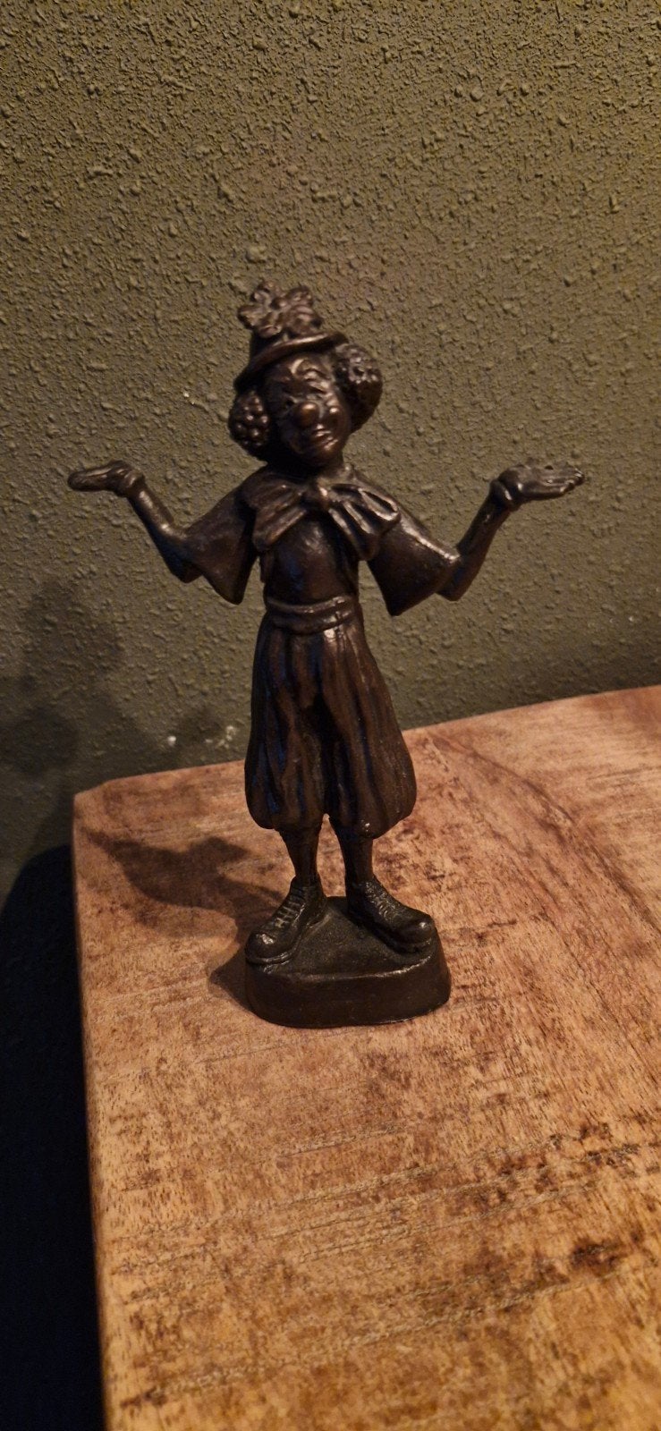 bronzen beeldje van een clown janneke ros, Ophalen of Verzenden