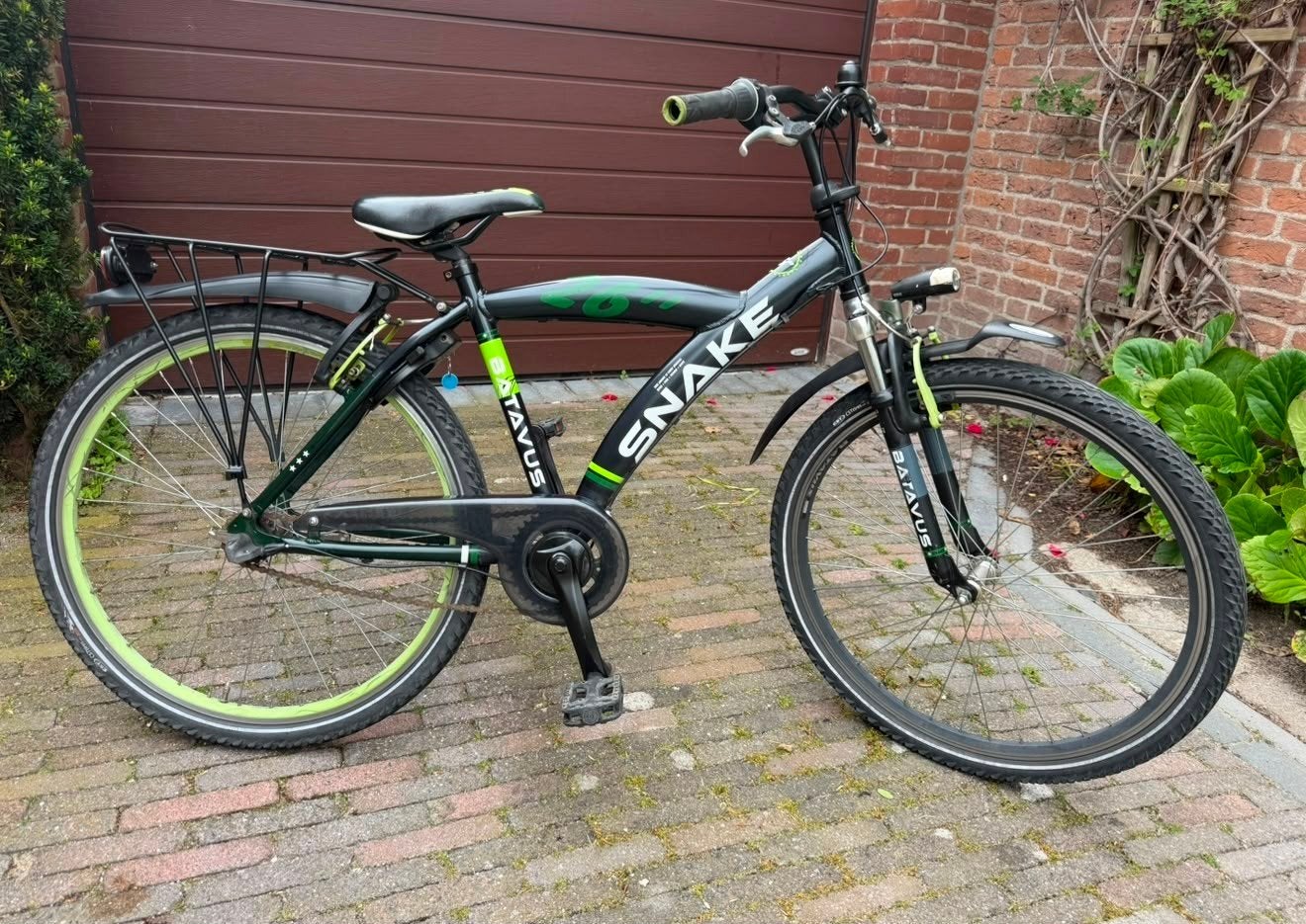 Batavus snake 26 inch 3 versnellingen en led verlichting
Goe, Ophalen, 24 inch, Velgrem, Versnellingen