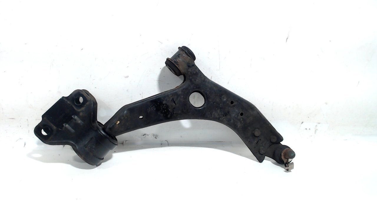 Draagarm rechts voor Ford Focus, Onderdelen@venauto.nl, Van der Ven Autorecycling B.V., Gebruikt, Ettenseweg 76, 4706 PB Roosendaal, The Netherlands
