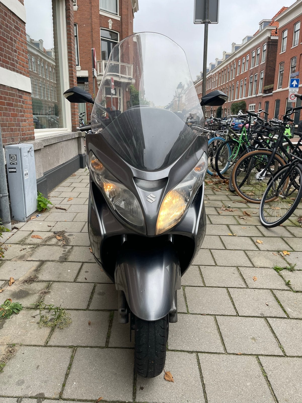 Suzuki Burgman AN400 Motorscooter - Comfortabel & Ruim, Scooter, Gebruikt, Particulier, Minimaal motorrijbewijs A2