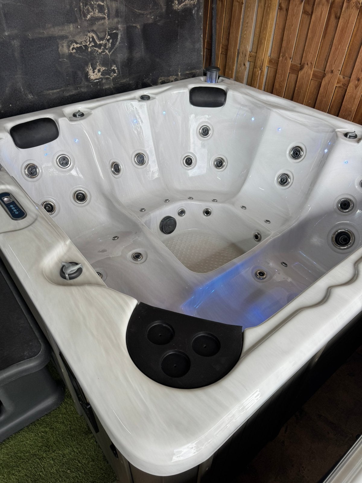 Mooie SunSpa aquavera spa 2x2m leveren is mogelijk, Ophalen of Verzenden, Gebruikt