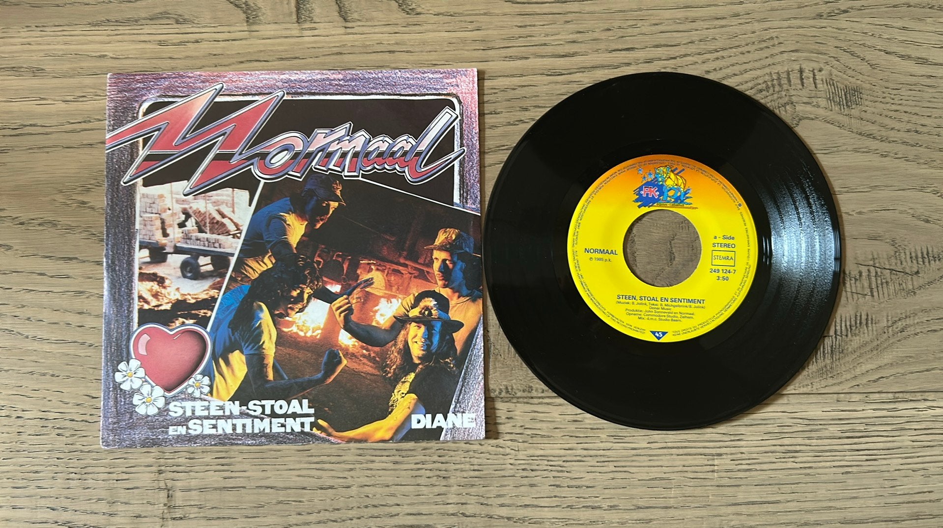 Normaal - Steen, Stoal en sentiment (single), 7 inch, Ophalen of Verzenden, Zo goed als nieuw, Overige typen