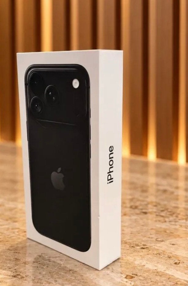 Iphone 18 Pro Zwart 256 GB NIEUW, Telecommunicatie, Zwart, Nieuw, Zonder simlock, IPhone 18 Pro