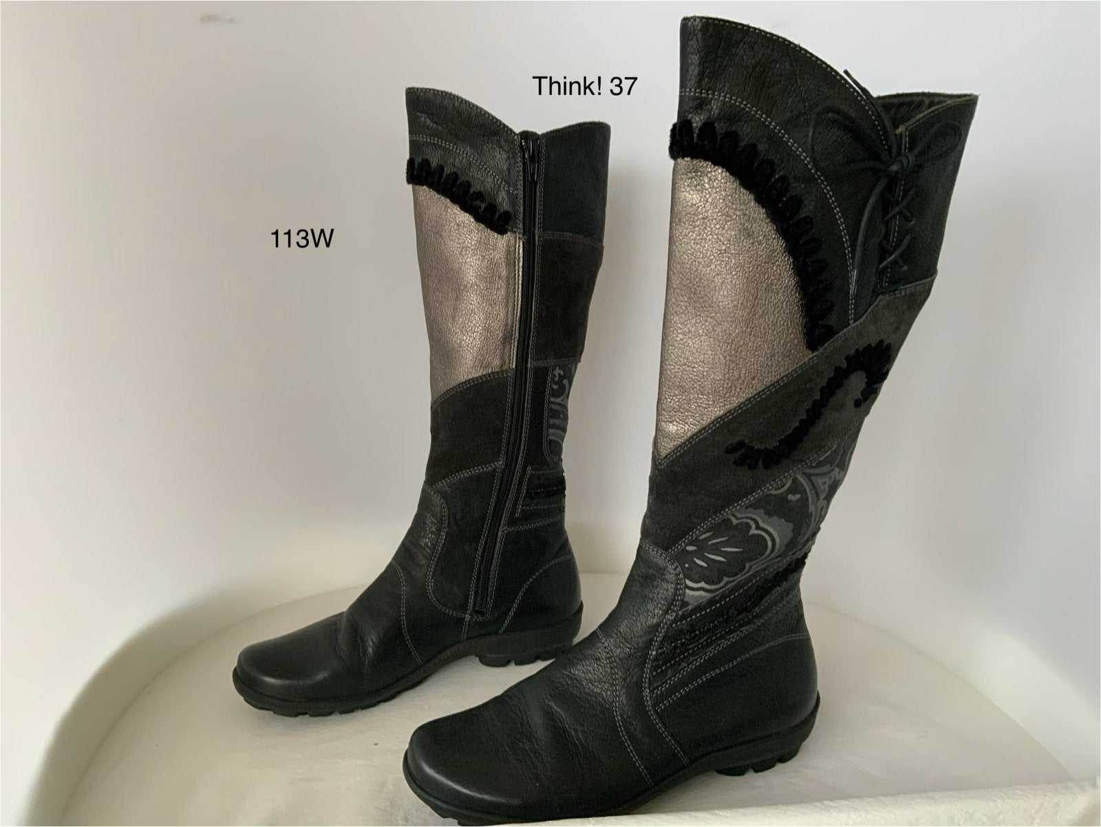 Think! Zwarte Leren Laarzen met Zilveren Details - Maat 37, Kleding | Dames, Hoge laarzen, Zwart, Ophalen of Verzenden, Zo goed als nieuw