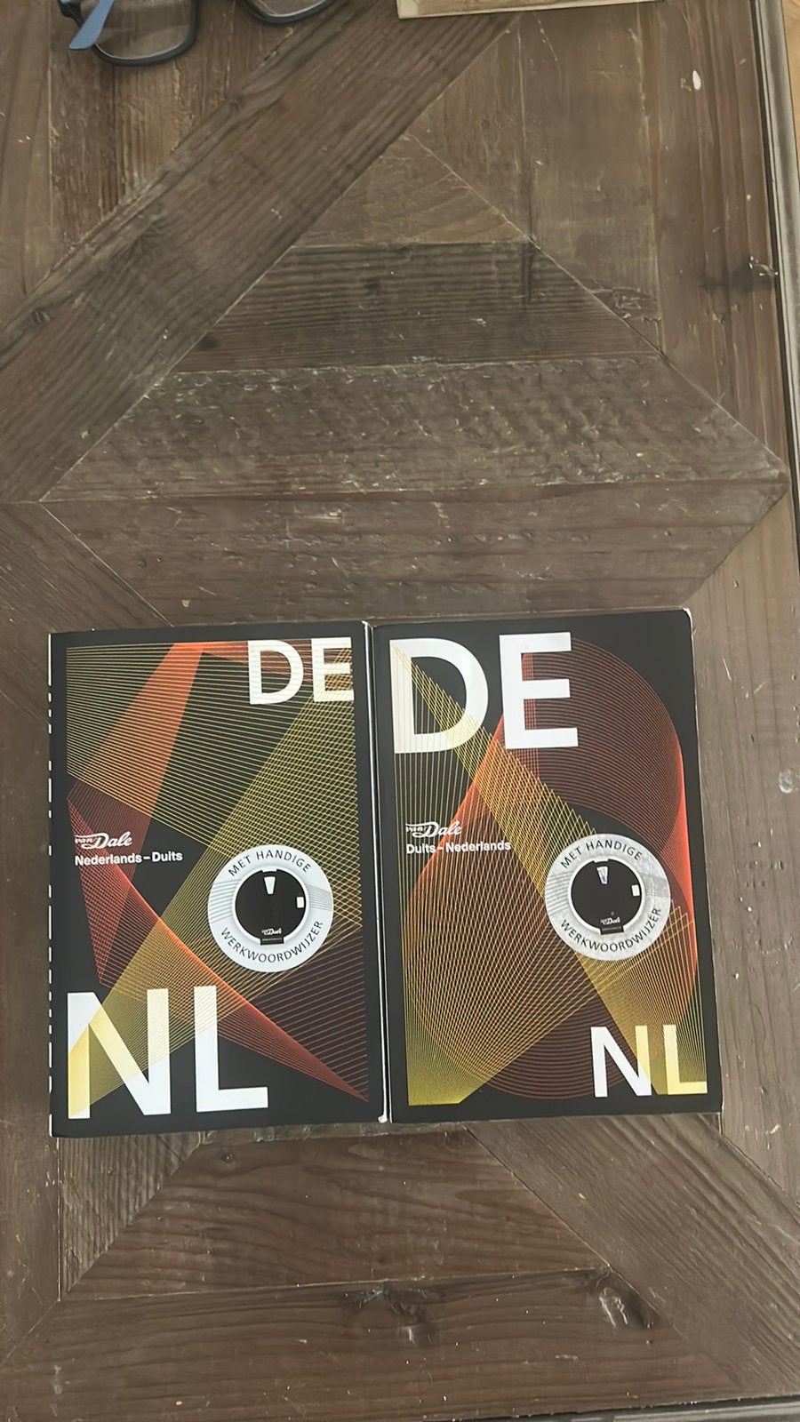 J.V. Zambon - Van Dale Pocketwoordenboek Duits-Nederlands, Boeken, Woordenboeken, Duits, J.V. Zambon, Ophalen of Verzenden, Zo goed als nieuw