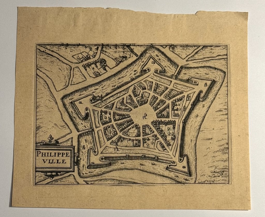 Kaart Philippeville Guicciardini 17e eeuw, Antiek en Kunst, Kunst | Etsen en Gravures, Cartografie, Gravure, 13 cm, Voor 1600