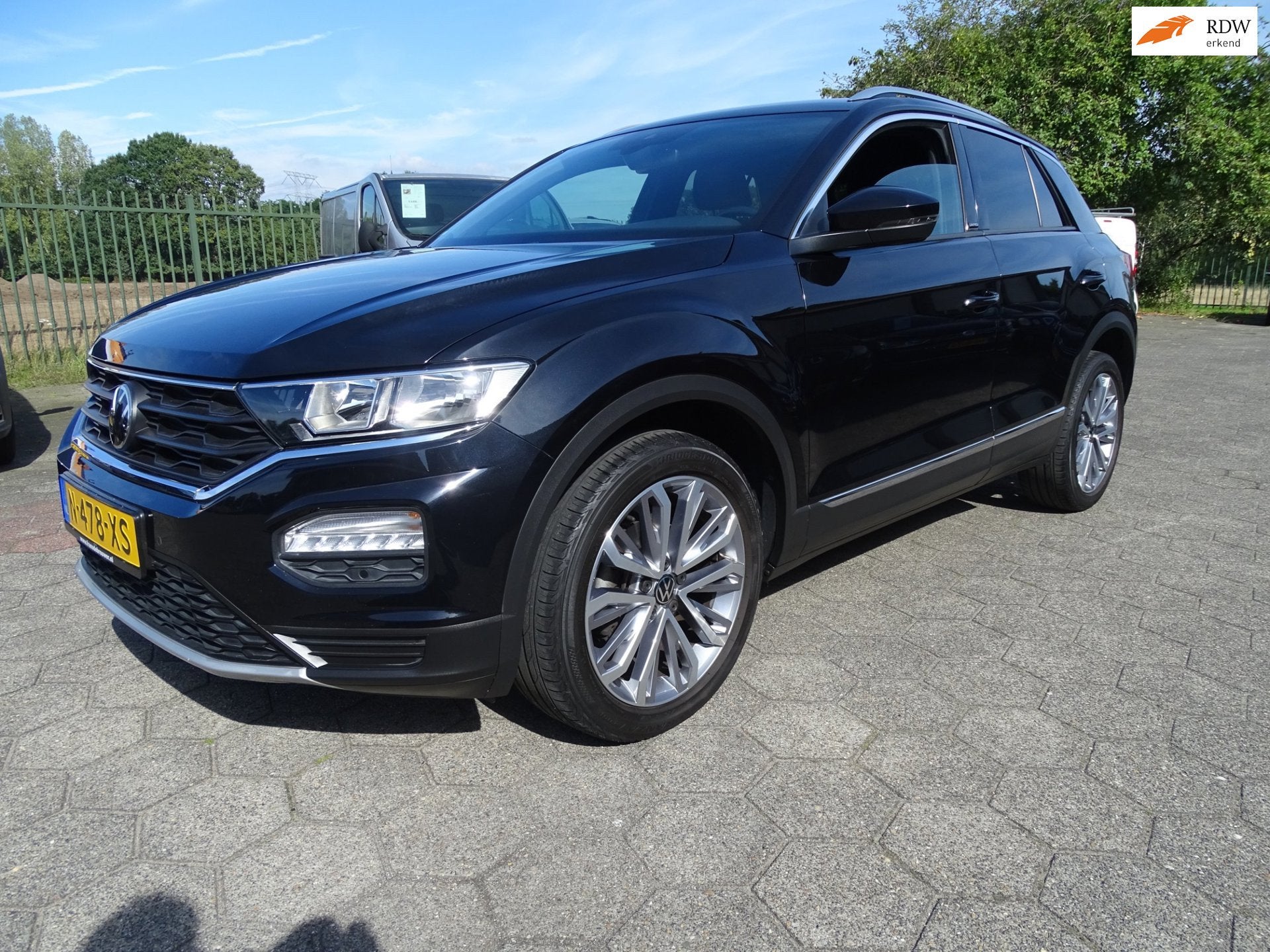 Volkswagen T-Roc 1.0 TSI Style Business ECC/LMV/NAV/CRUISE/C, Auto's, Voorwielaandrijving, Stof, Gebruikt, 1194 kg