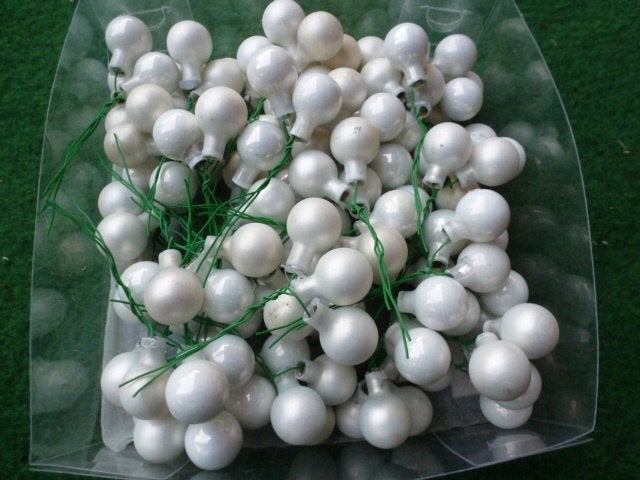141 witte glimmende glas kerstballen op stok 20 mm 12 cm, Diversen, Ophalen of Verzenden, Nieuw