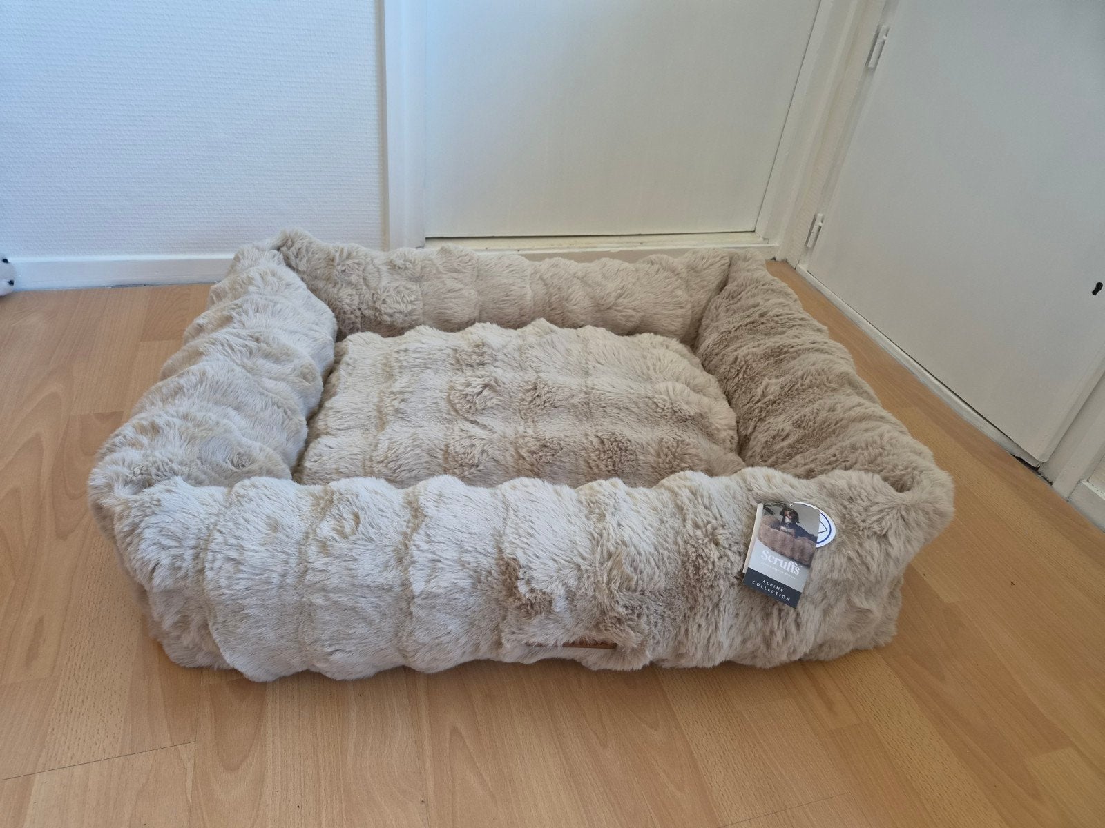 Nieuw! Hondenmand Scruff!!, Ophalen, Nieuw