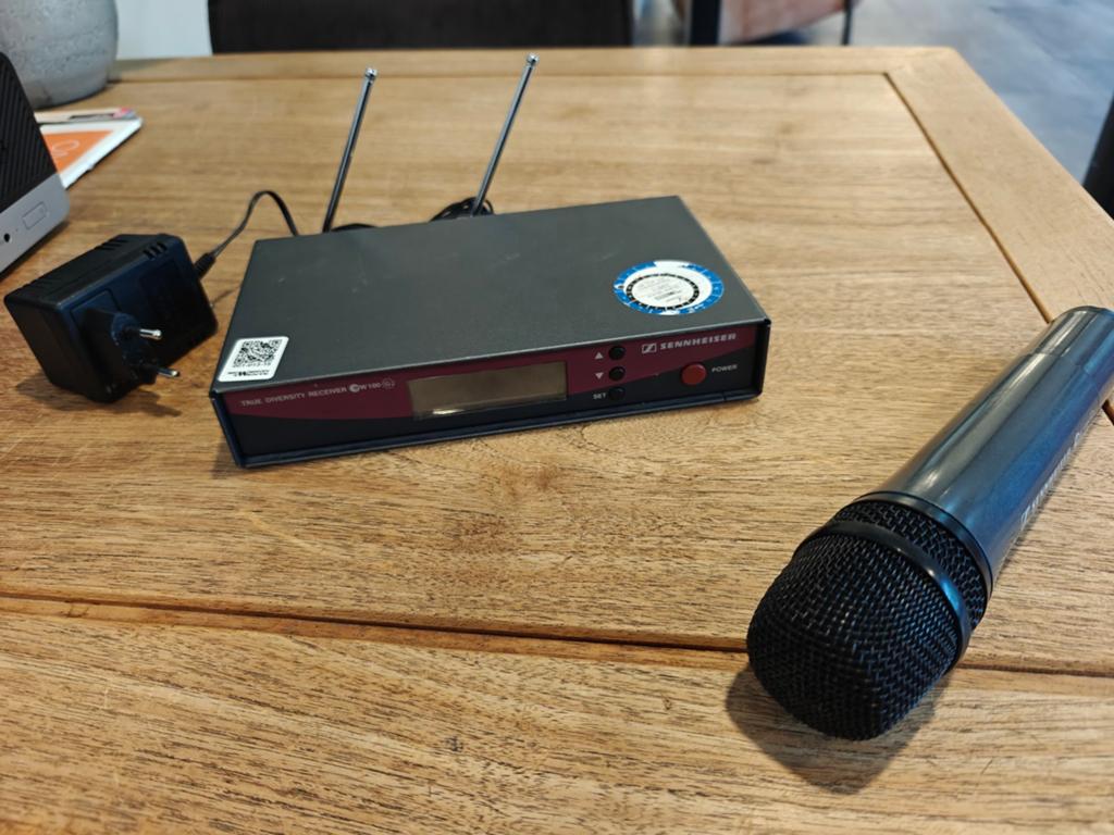 Sennheiser  Draadloze Microfoon Set, Muziek en Instrumenten, Ophalen of Verzenden, Gebruikt, Zangmicrofoon, Draadloos