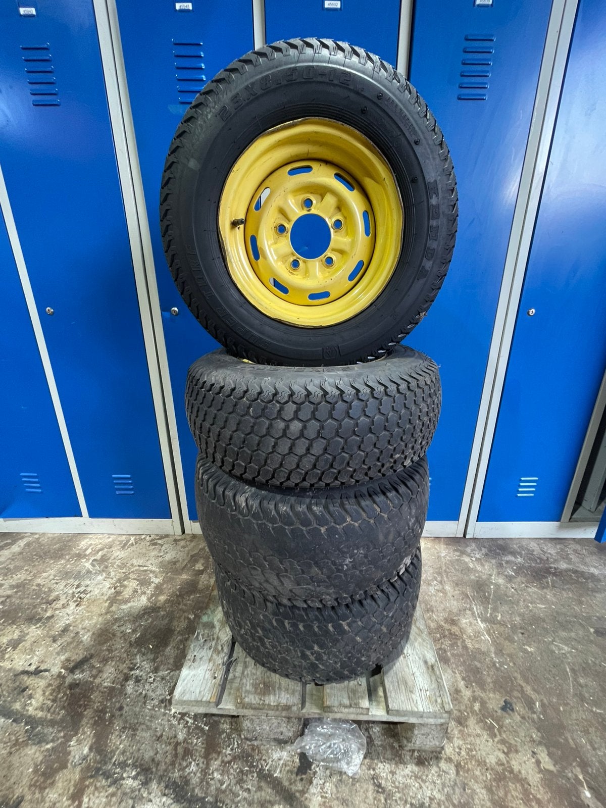 John deere gator banden+ velgen, Ophalen