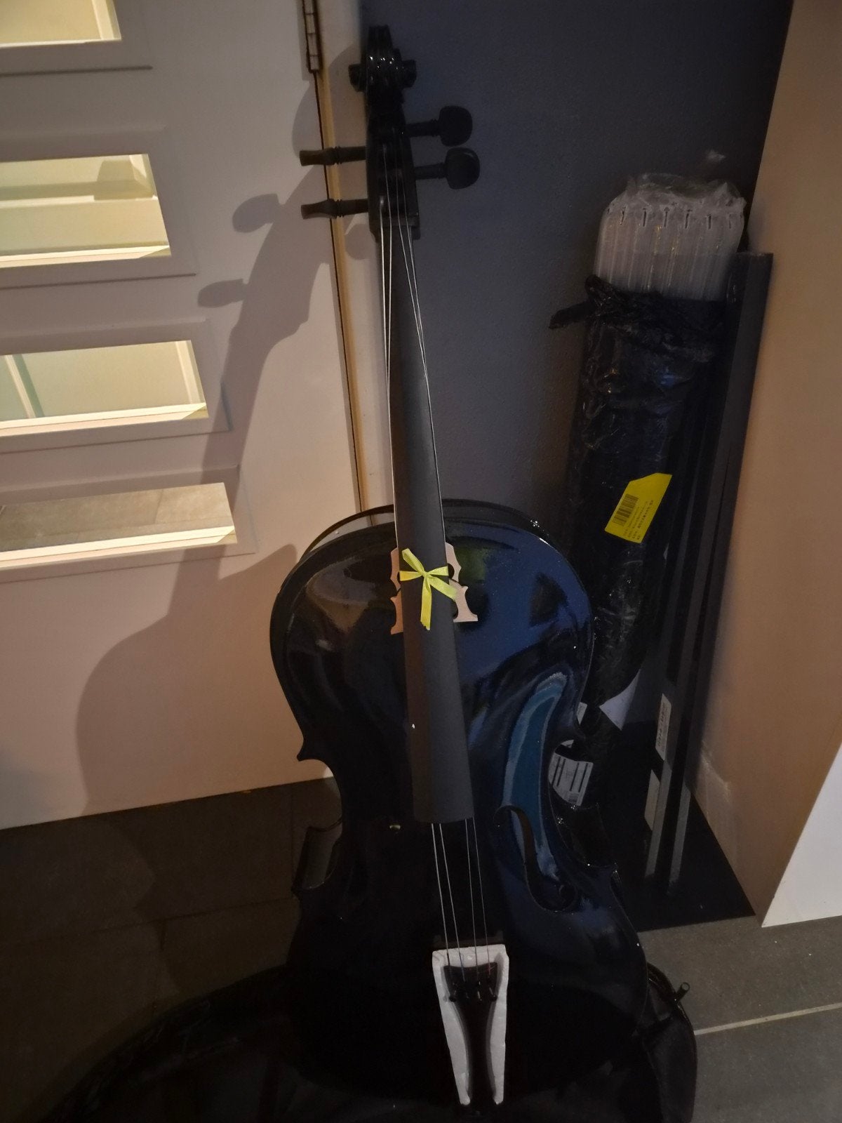 Zwarte Cello - Zo goed als nieuw, Ophalen of Verzenden, Zo goed als nieuw, Overige formaten
