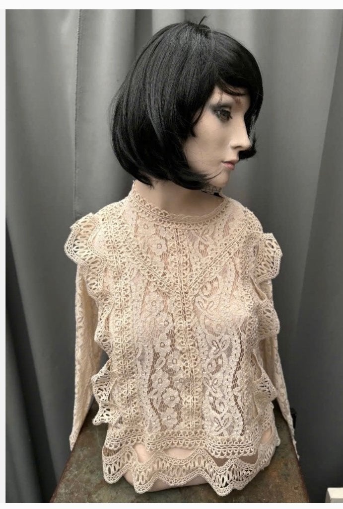 Kanten Shirt / Blouse, maat M/L, lengte 50 cm, crèmekleurig, Kleding | Dames, Maat 38/40 (M), Overige kleuren, Ophalen of Verzenden