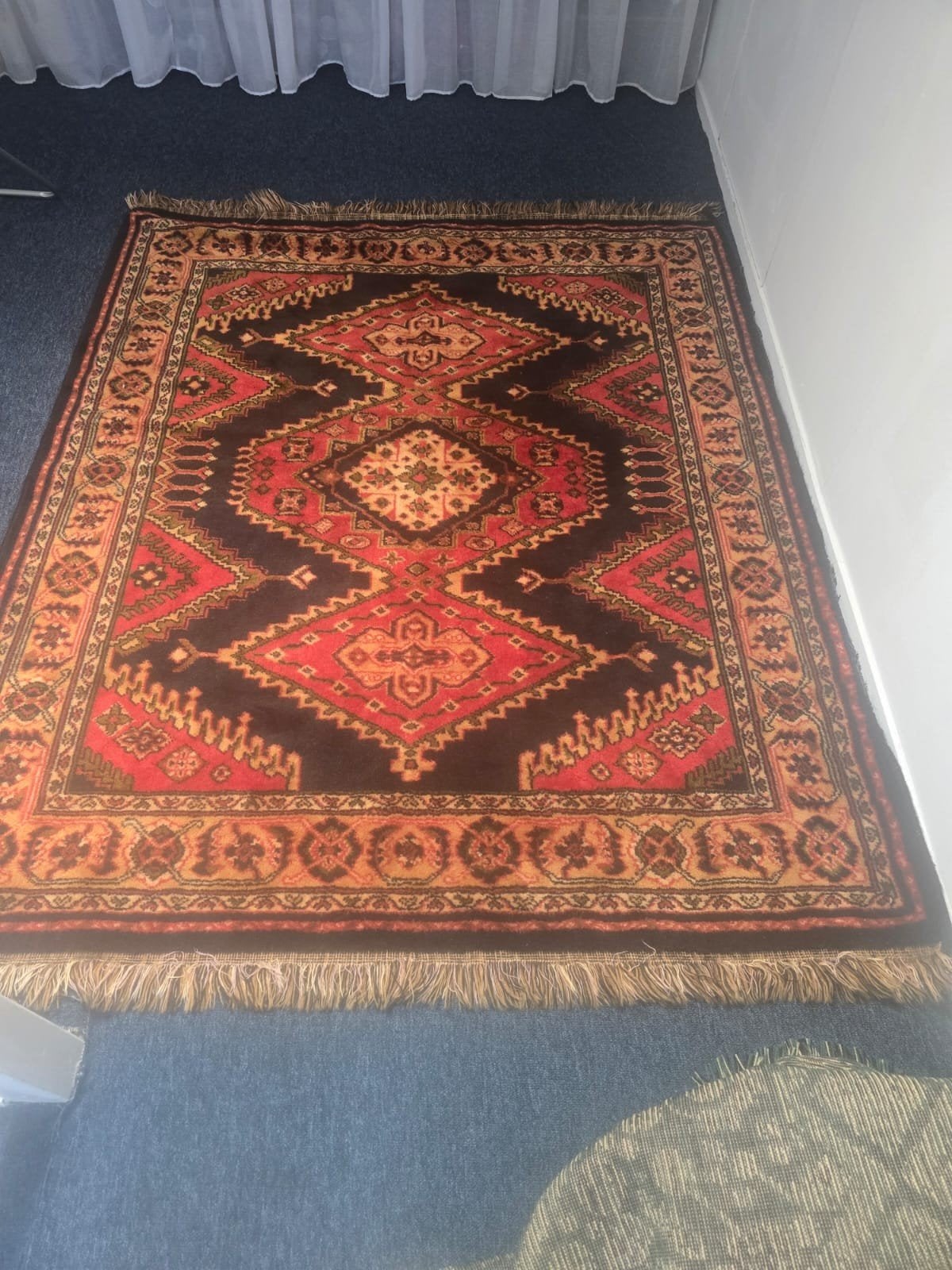Prachtig Perzisch tapijt - Rood, Zwart, Beige, Huis en Inrichting, Stoffering | Tapijten en Kleden, Ophalen, 150 tot 200 cm, 200 cm of meer