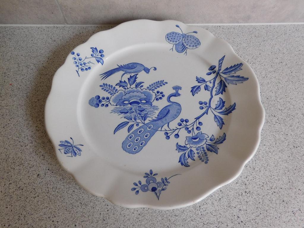 Bord 26 cm. Pauwen PACN Boch Frere Keramis Belgium, Ophalen of Verzenden