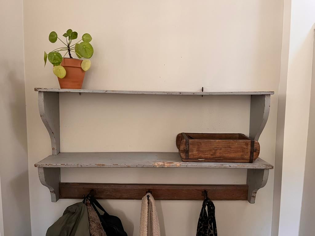 Brocante regaal of kapstok, Ophalen, Zo goed als nieuw