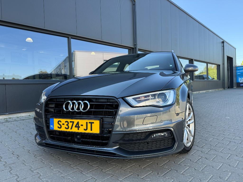 Audi A3 1.4 Tfsi COD Sportback S-tronic 2014 Grijs, Auto's, Euro 6, 4 cilinders, 1210 kg, Leder en Stof