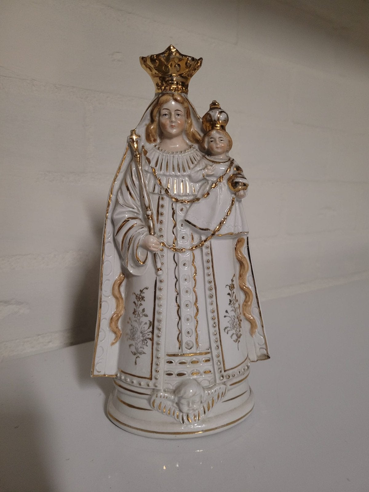 Maria beeld 25cm hoog Scherpenheuvel, Ophalen of Verzenden, Zo goed als nieuw, Mens