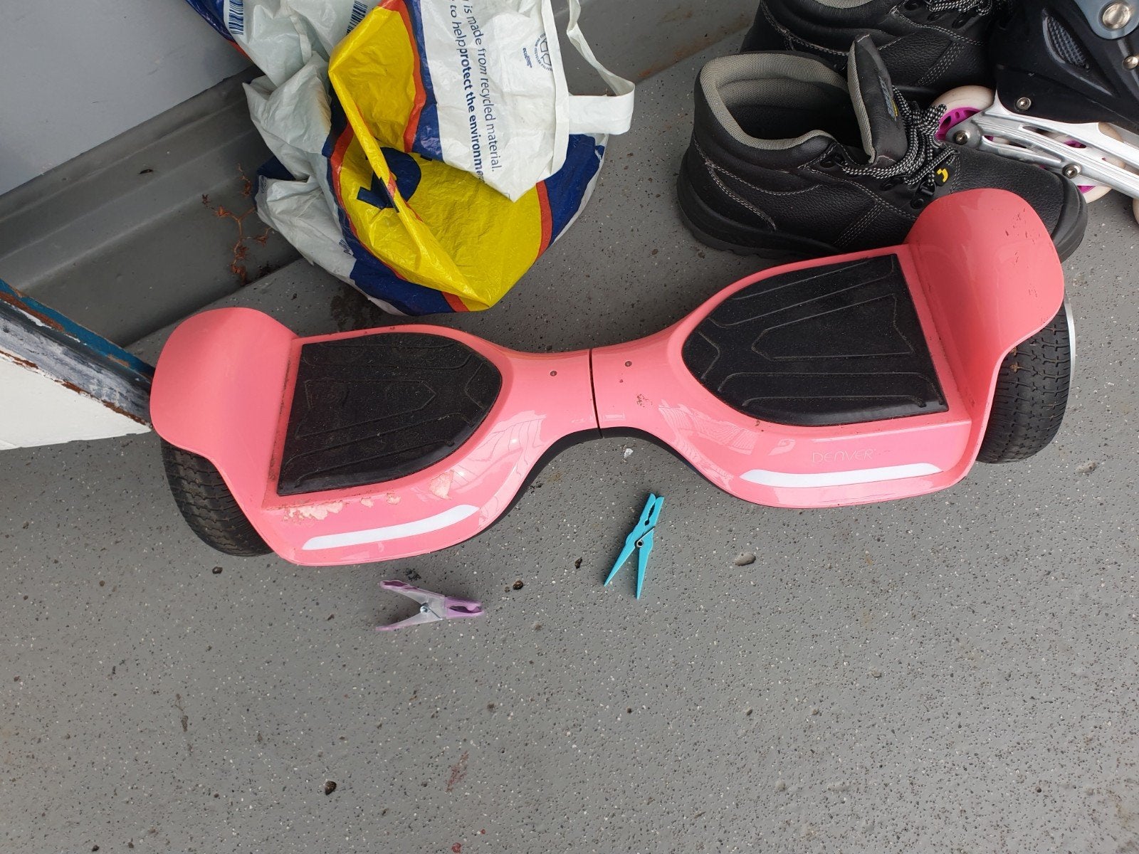 Hoverboard, Ophalen