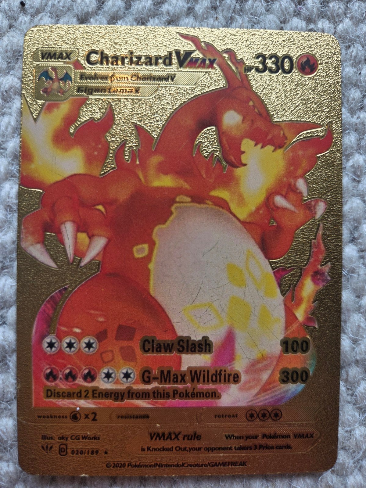 Pokémon Charizard VMAX Gouden Kaart, Ophalen of Verzenden, Zo goed als nieuw, Losse kaart, Foil