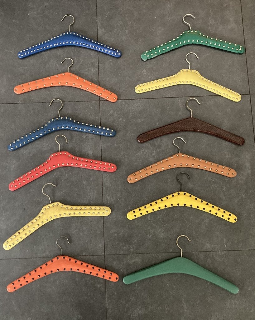 13 fraaie kleerhangers 60 er jaren vintage, Kleding | Dames, Kledinghangers, Ophalen of Verzenden, Gebruikt, Hout, Volwassenen