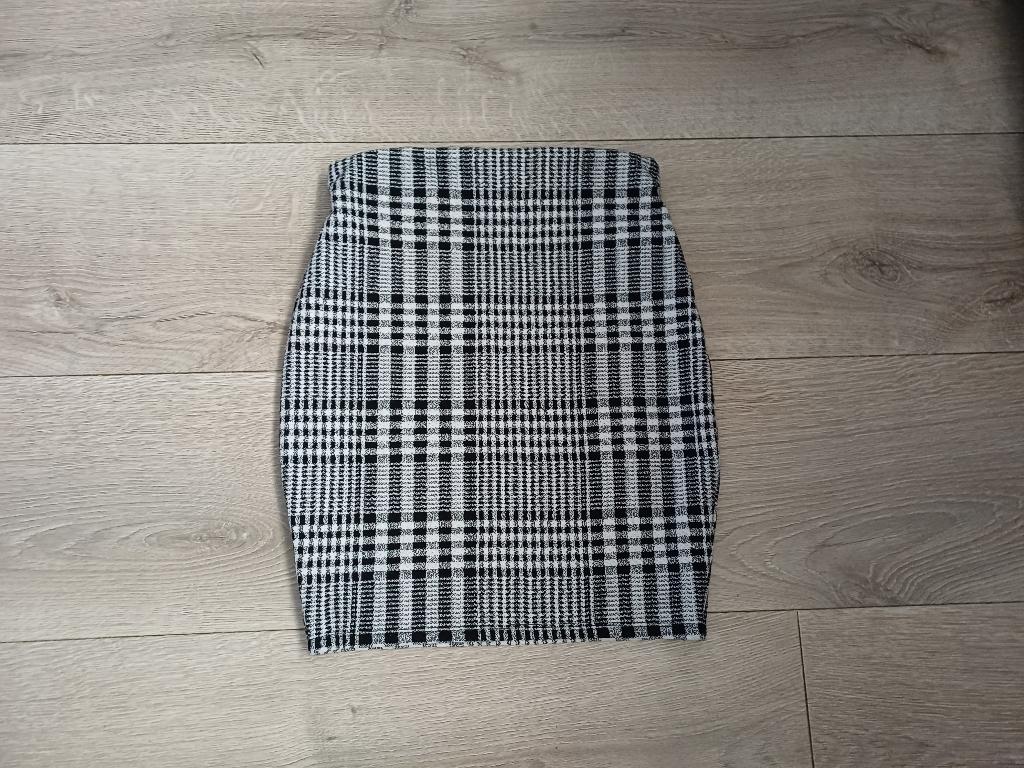 zgan zwart wit ruit rokje Amisu mt 36, Zwart, Ophalen of Verzenden, Zo goed als nieuw, Maat 36 (S)