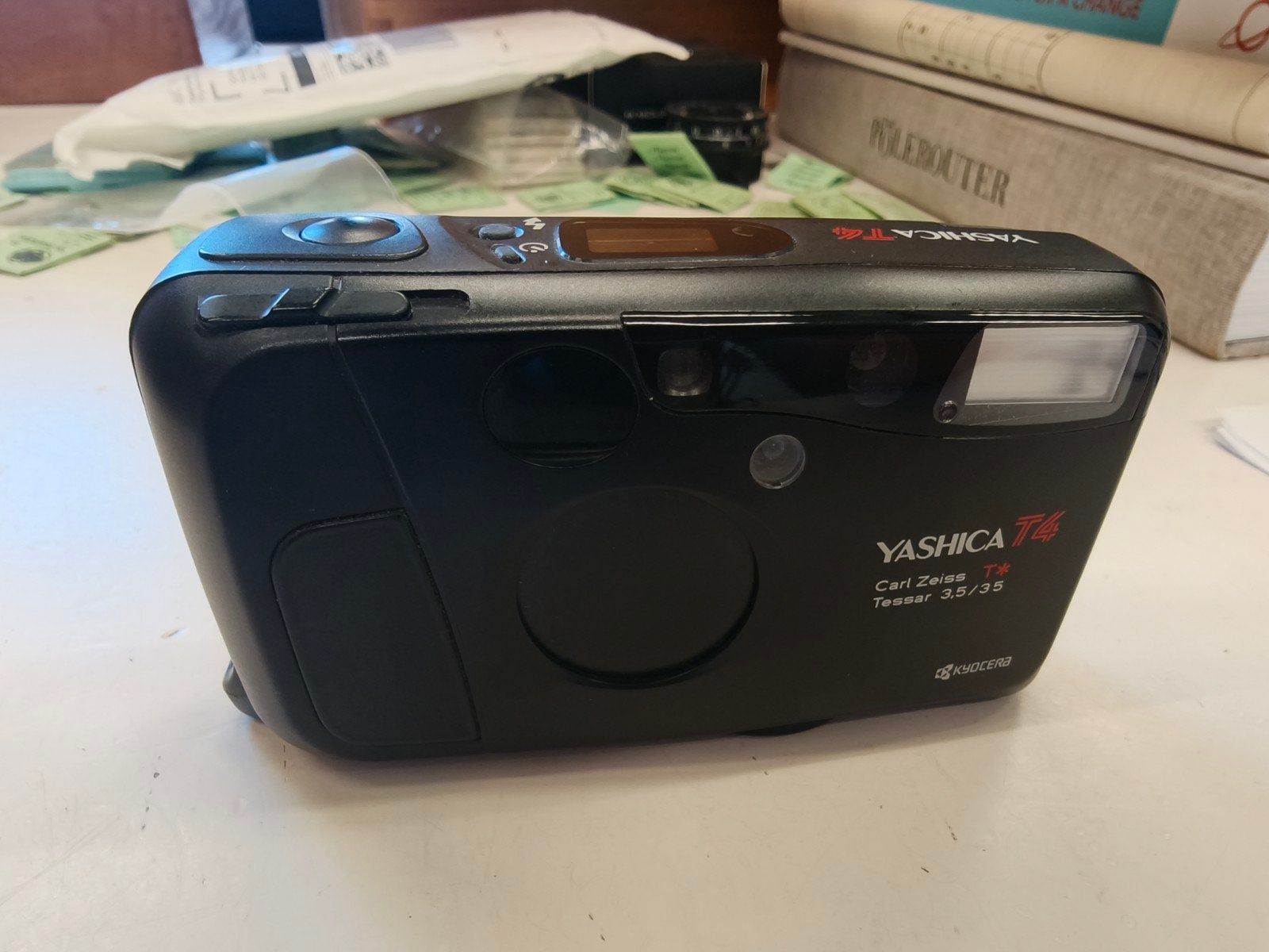 Yashica T4 , goed lezen, Ophalen of Verzenden, Niet werkend, Compact, Overige Merken