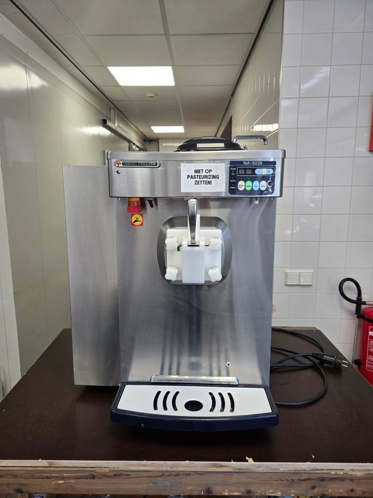 Nissei Softijsmachine - Koelsysteem defect, Ophalen
