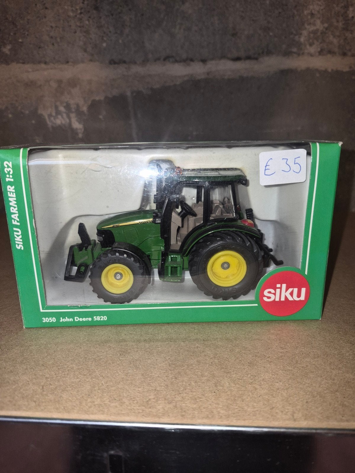 Nieuwe Siku Farmer 1:32 John Deere 5820 Tractor