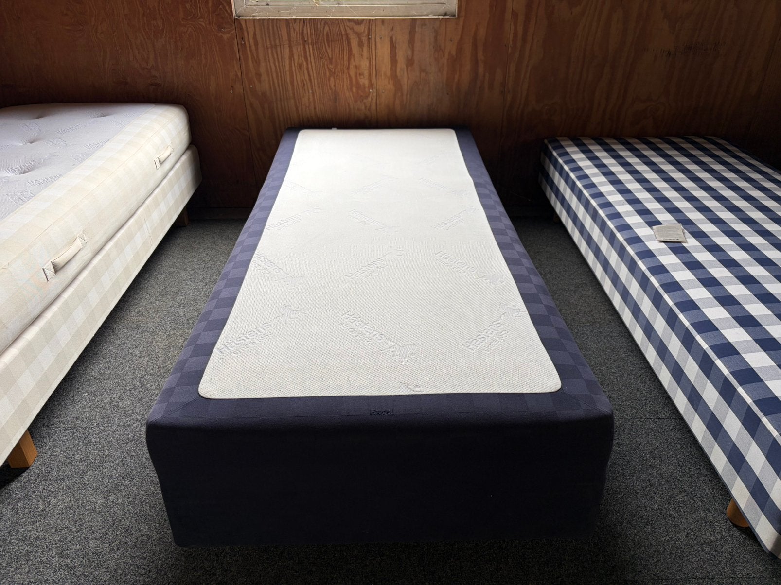 Hastens Excel medium | 90x210 unieke kleur, 210 cm, Tweepersoons, Ophalen of Verzenden, Zo goed als nieuw