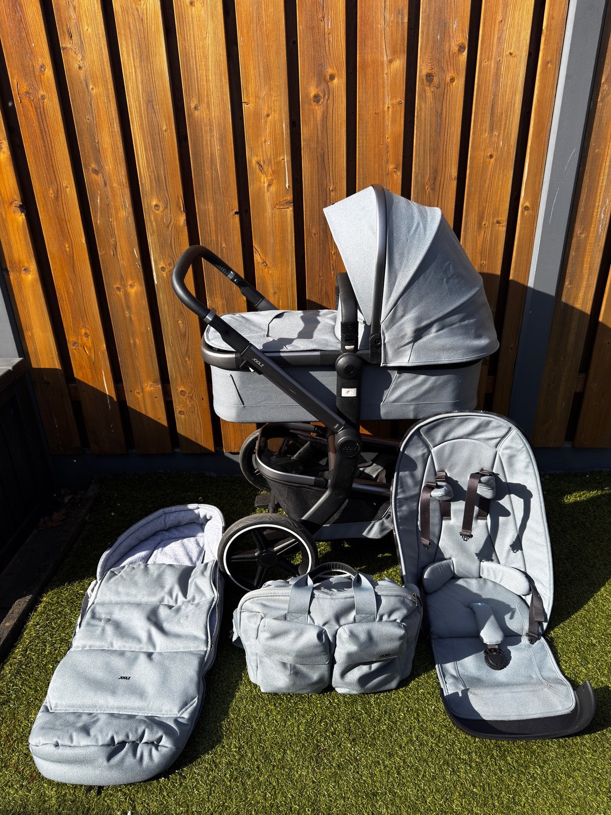 Joolz Day+ Z.G.A.N. met garantie en accessoires, Zo goed als nieuw, Combiwagen, Met reiswieg, Ophalen