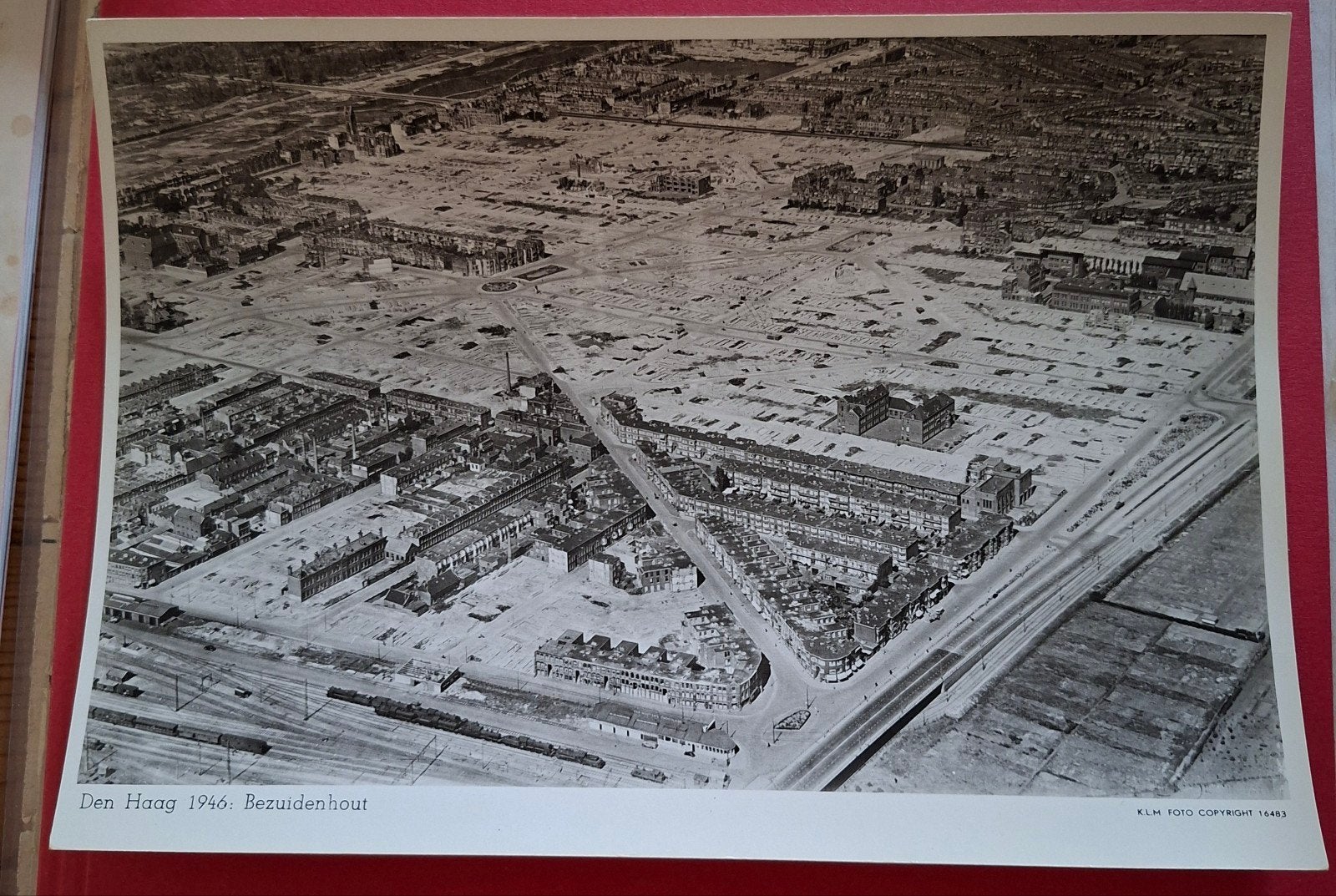 Grote zw/w KLM foto Den Haag 1946 Bezuidenhout, Ophalen of Verzenden, 1940 tot 1960, Overige onderwerpen