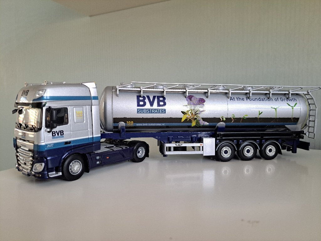 Tekno model BVB DAF XF Euro 6 Super Space Cab + silo-trailer, Ophalen of Verzenden, Zo goed als nieuw, Bus of Vrachtwagen, Tekno