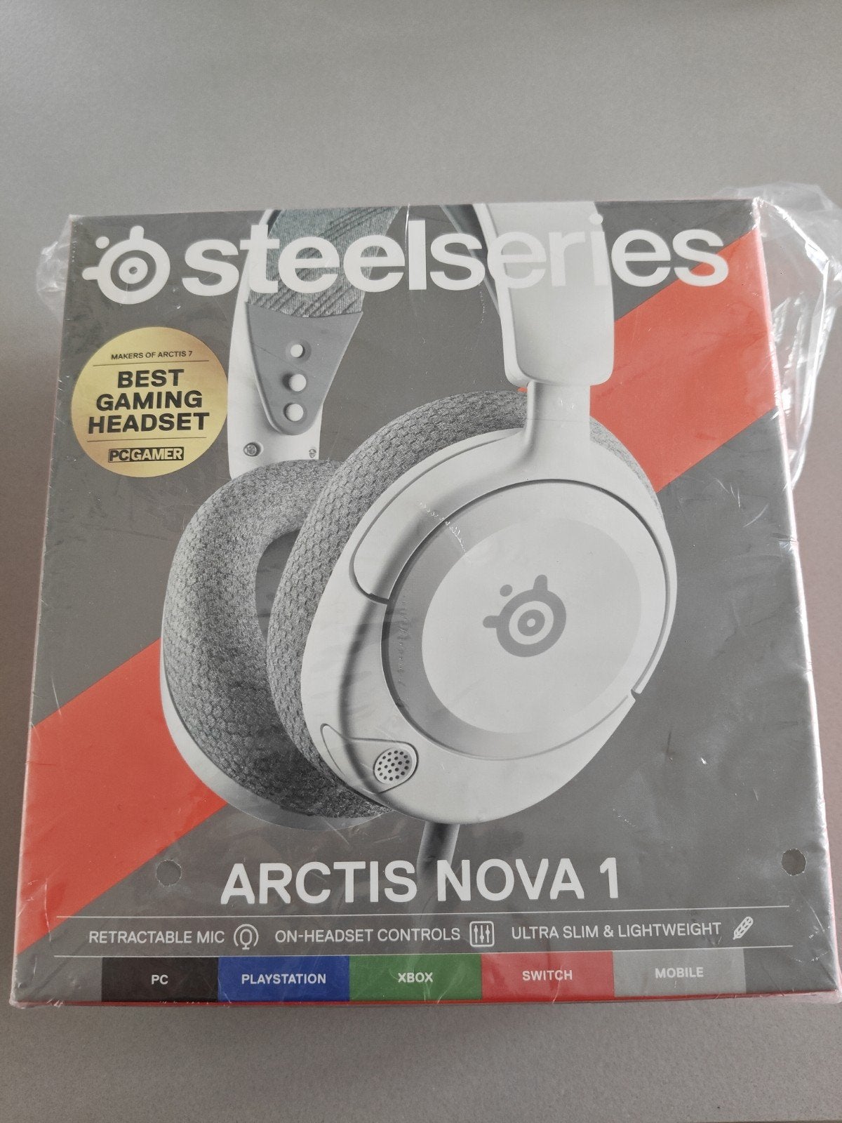 SteelSeries Arctis Nova1 Gaming Headset -nieuw in verpakking, Gaming, Nieuw, Ophalen of Verzenden, Microfoon