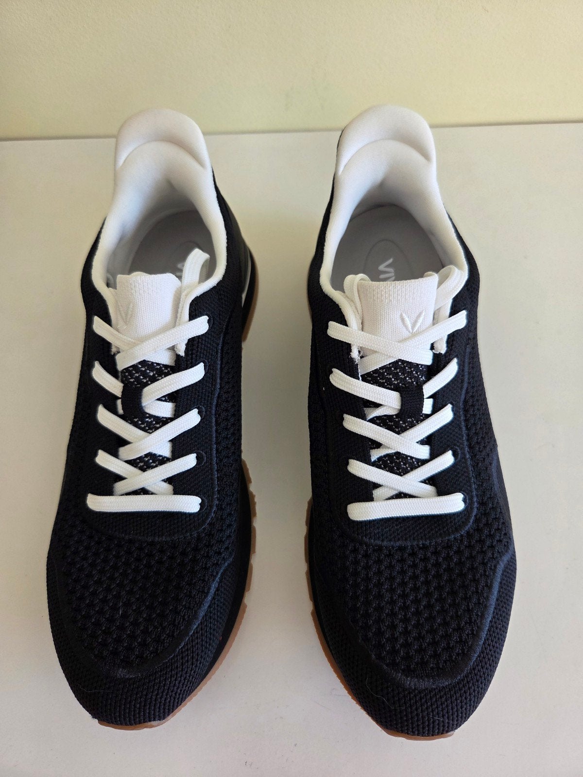Nooit gedragen: zwarte sneakers met witte veters, Zwart, Nieuw, Ophalen of Verzenden, Sneakers of Gympen