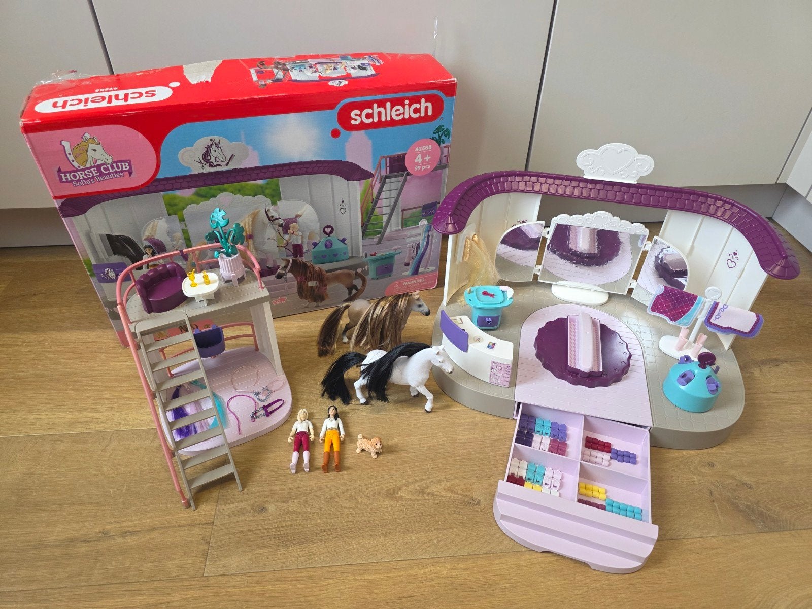 Schleich 42588 horse club beautysalon sofia's beauties, Ophalen of Verzenden, Zo goed als nieuw