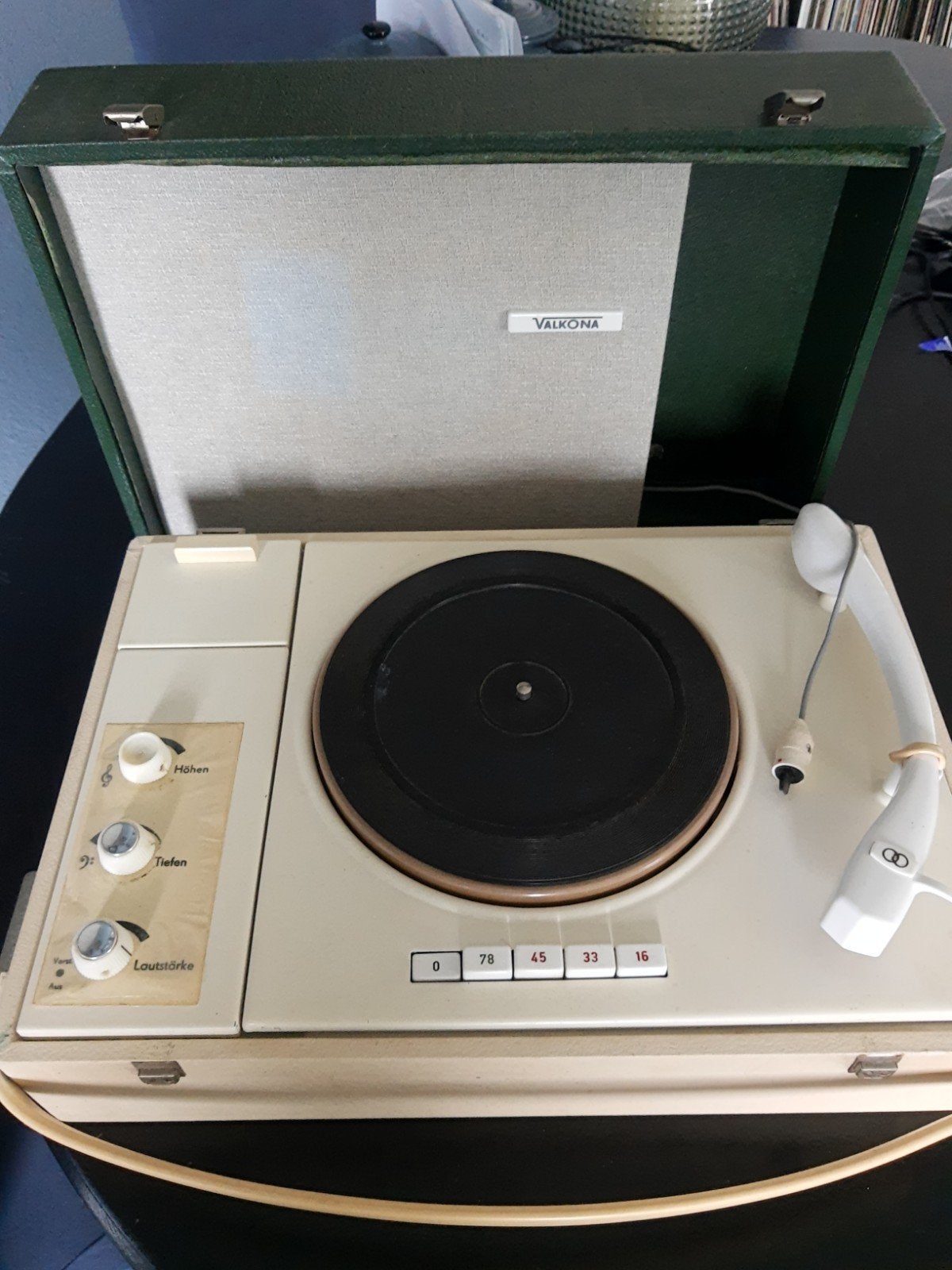 Vintage Valkona Platenspeler - Draagbaar en Compleet